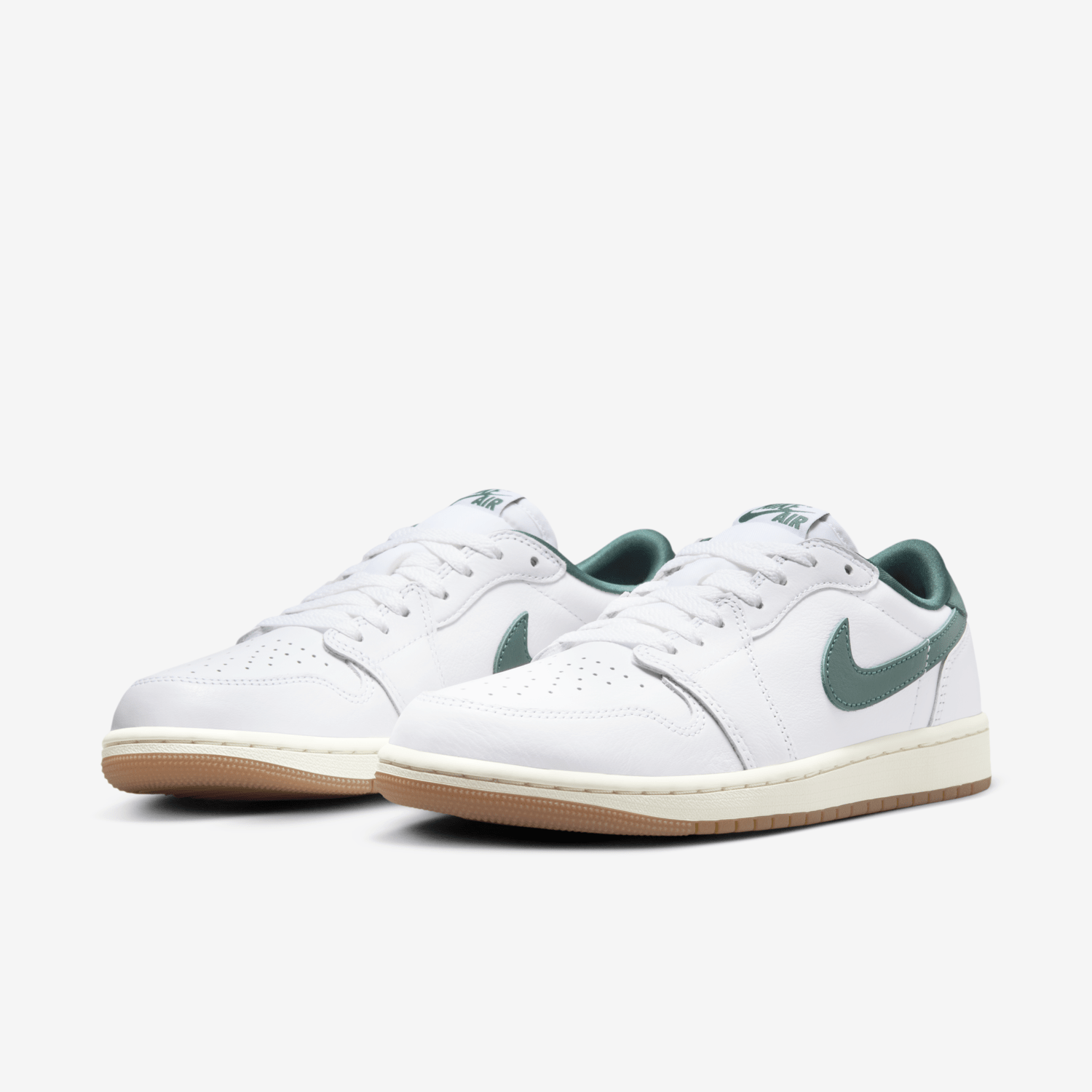 Sneaker Drop — Air Jordan 1 Retro Low OG 'Oxidized Green' Sneaker Drop — Air Jordan 1 Retro Low OG 'Oxidized Green'